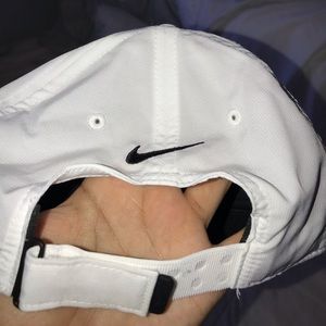 Nike Accessories - Nike white cap Nike Accessories - Nike white cap
